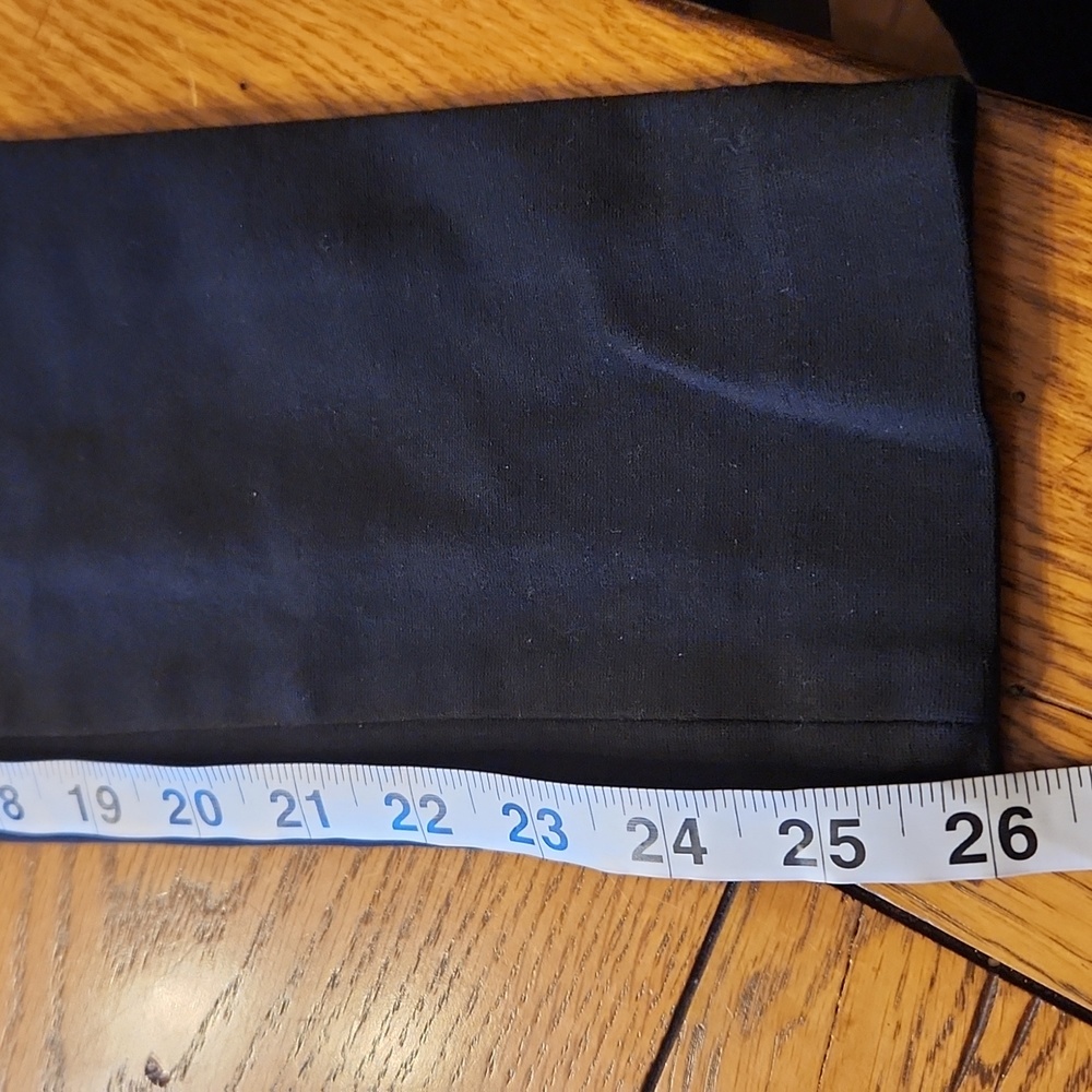 Ann Taylor,  Excellent Condition,  Women's Pants Black, Size 8 - Picture 7 of 8